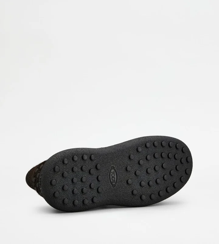 Tod's W. G. Boots in Leather - Image 4