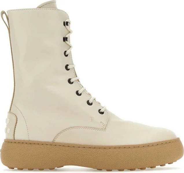 Tod's W. G. Round Toe Lace-Up Boots