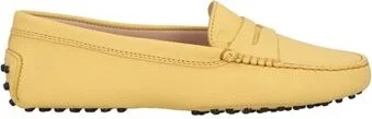Pastel yellow