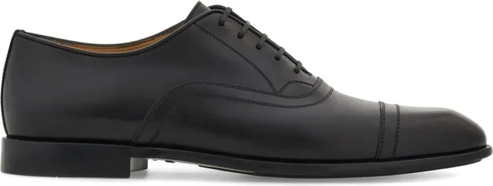 toecapped leather Oxford shoes