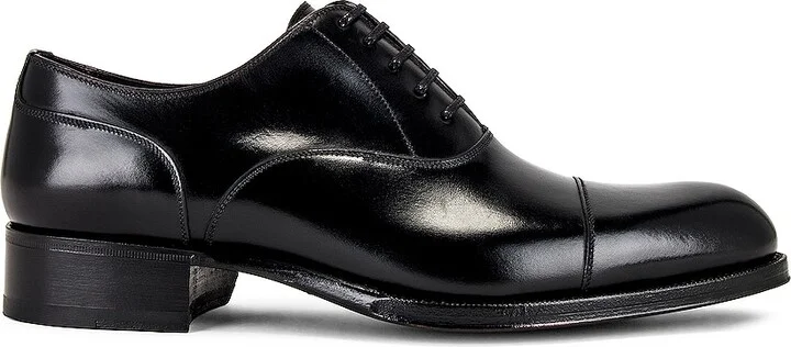 TOM FORD Edgar Lace Up Dress Shoe in Black