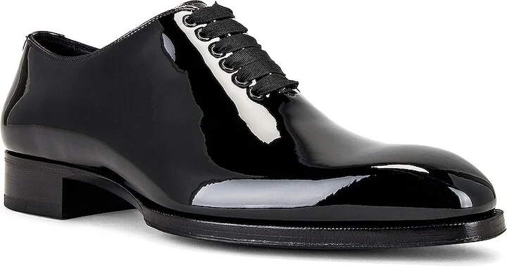 TOM FORD Elkan Patent Evening Lace Up in Black - Image 2