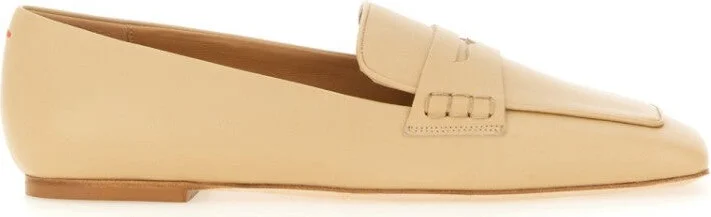 Tom" Moccasin