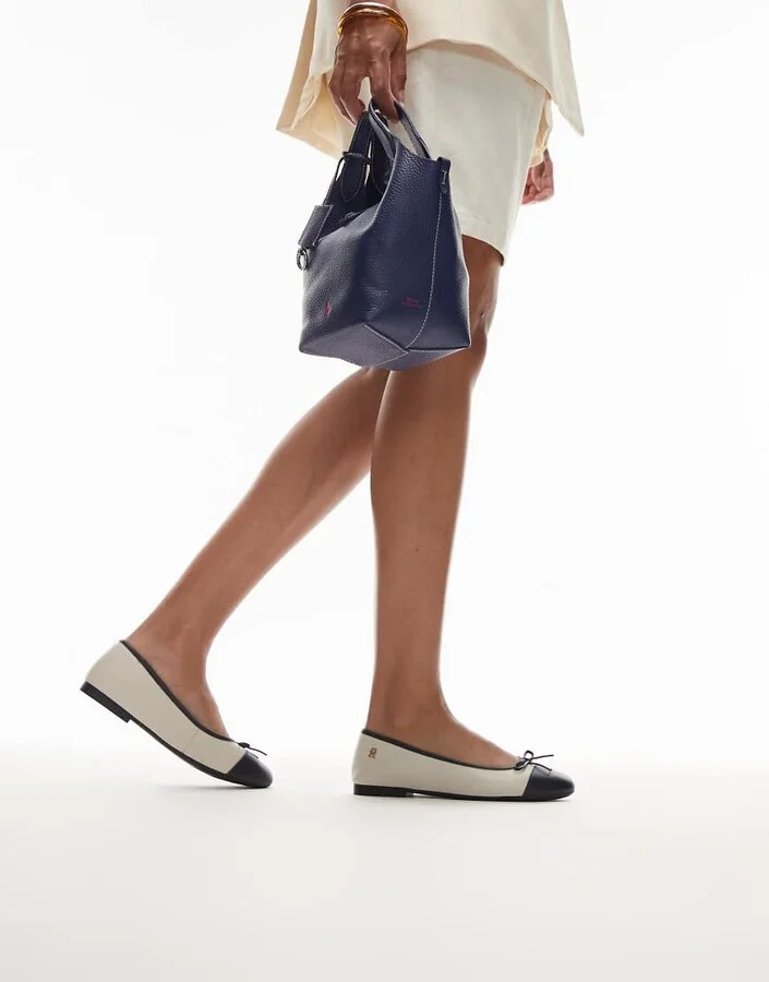 Tommy Hilfiger ballet flats in off white - Image 3