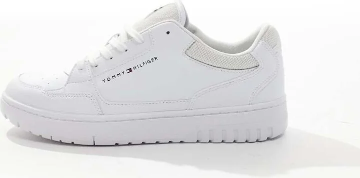 Tommy Hilfiger Basket essential sneakers in triple white - Image 2