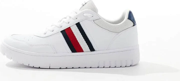 Tommy Hilfiger Basket lite sneakers in white - Image 2