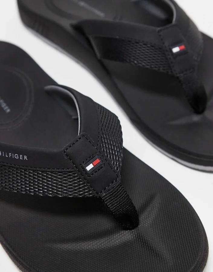 Tommy Hilfiger beach flip flops in black - Image 2