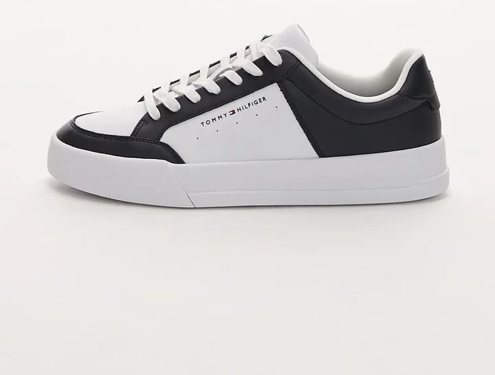 Tommy Hilfiger court sneakers in white and navy - Image 2