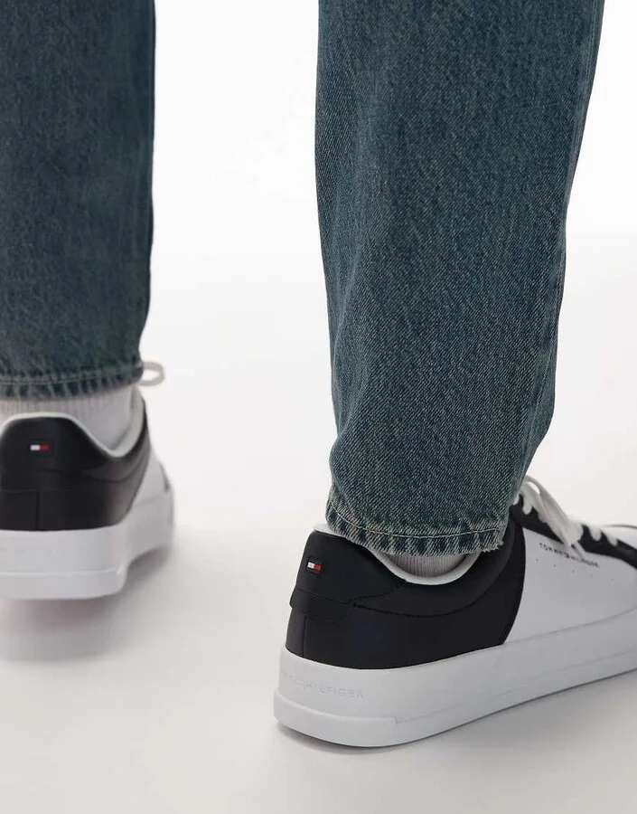 Tommy Hilfiger court sneakers in white and navy - Image 3