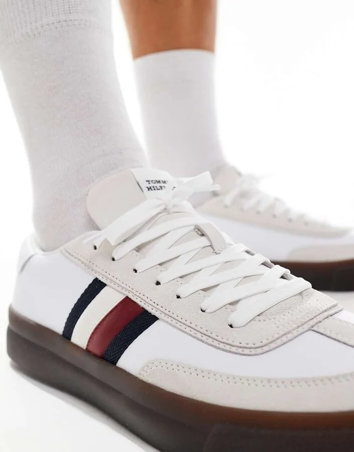 Tommy Hilfiger cupset sneakers in white with gum sole - Image 3