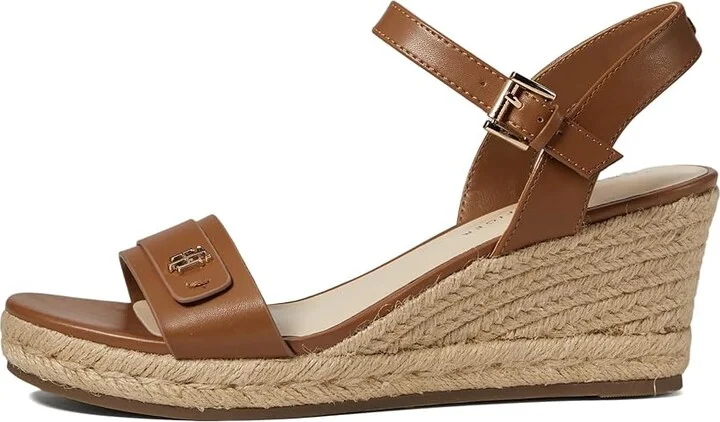 Tommy Hilfiger Genavo Women's Sandals Brown : 10 M, Leather/Rubber - Image 5
