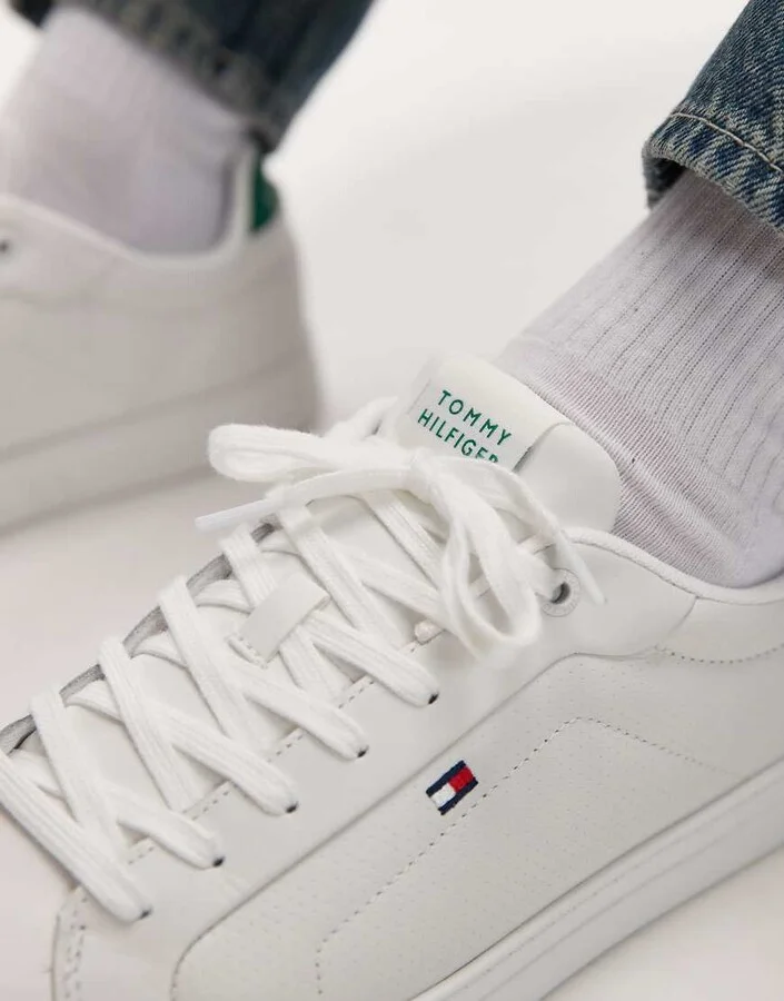 Tommy Hilfiger icon leather court sneakers in white - Image 4