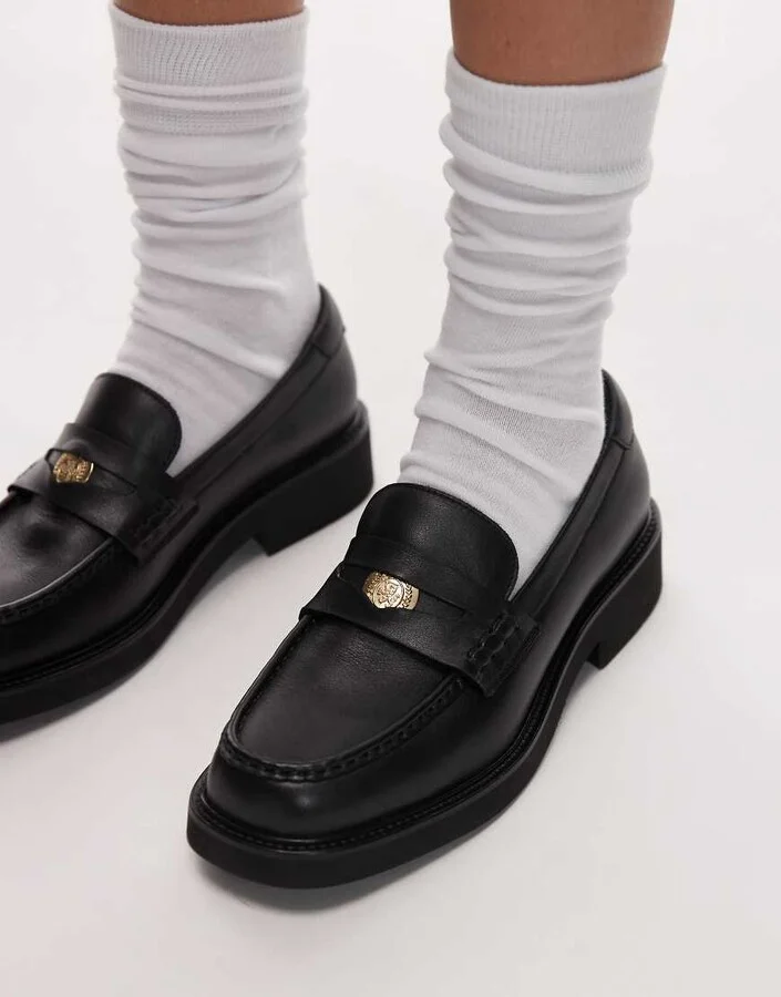 Tommy Hilfiger leather penny loafers in black - Image 3