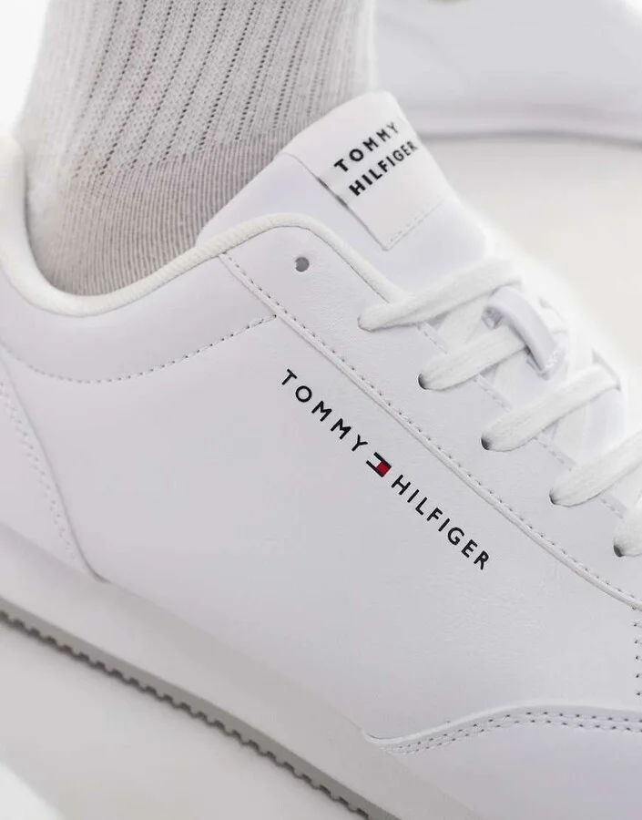 Tommy Hilfiger runner stripe sneakers in white - Image 3
