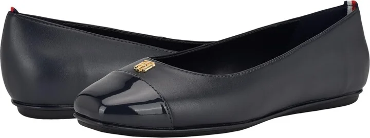 Tommy Hilfiger Women's Bekim Dark Blue 7.5 Medium