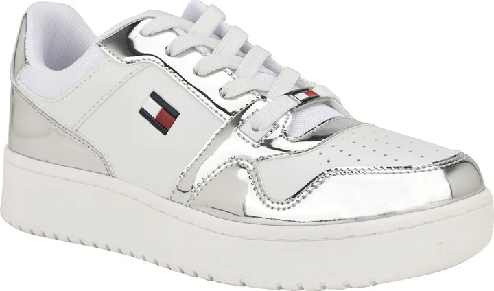 Tommy Hilfiger Women's Twigye Sneaker