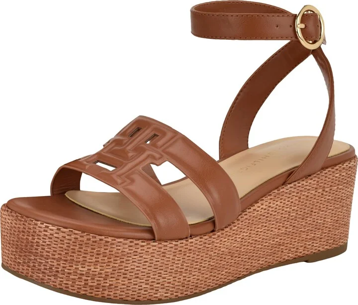 Tommy Hilfiger Women's Vastie Sandal