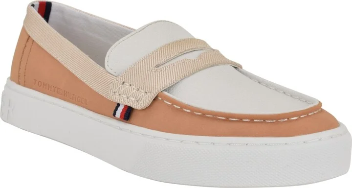Tommy Hilfiger Women's Walees Sporty Slip-On Penny Loafers - Cognac/White