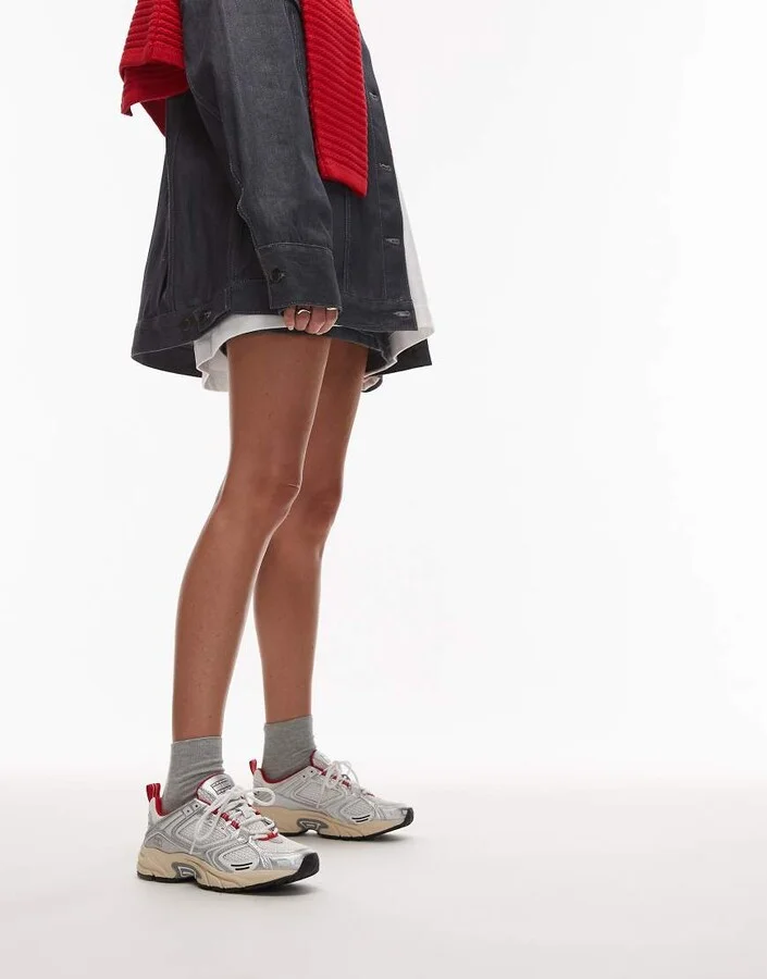 Tommy Jeans Archive 97 retro sneakers in silver cream and red - Image 3
