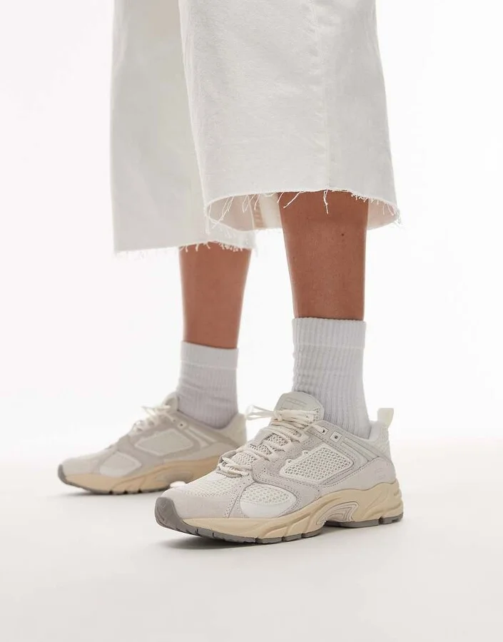 Tommy Jeans Archive 97 retro sneakers in white and cream - Image 2