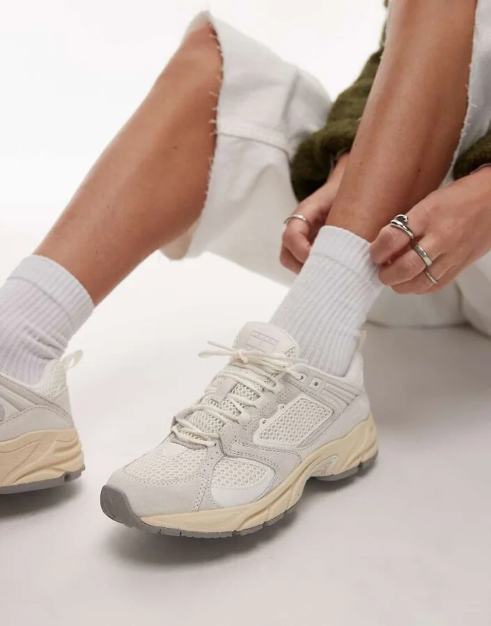 Tommy Jeans Archive 97 retro sneakers in white and cream