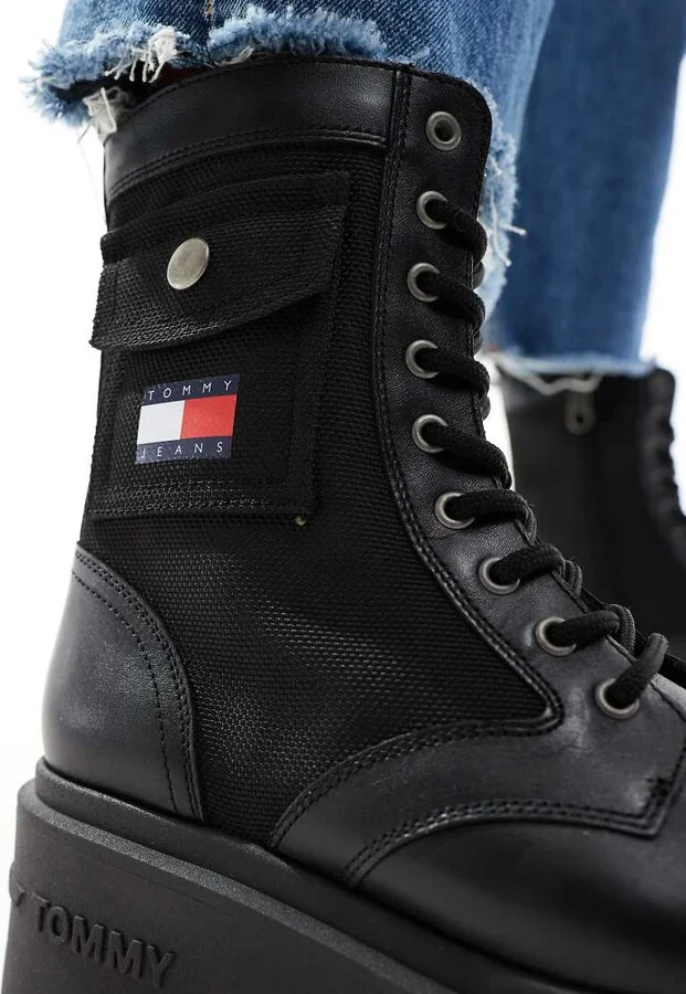 Tommy Jeans chunky combat lace boots in black - Image 2