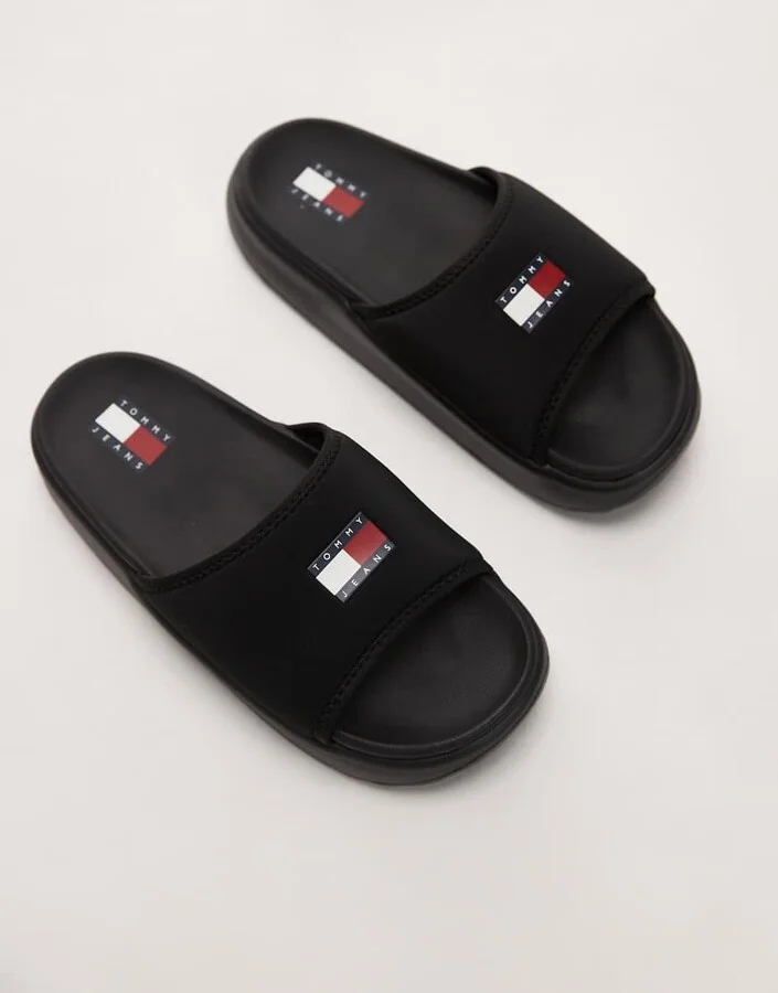 Tommy Jeans comfy pool slides in black - Image 3