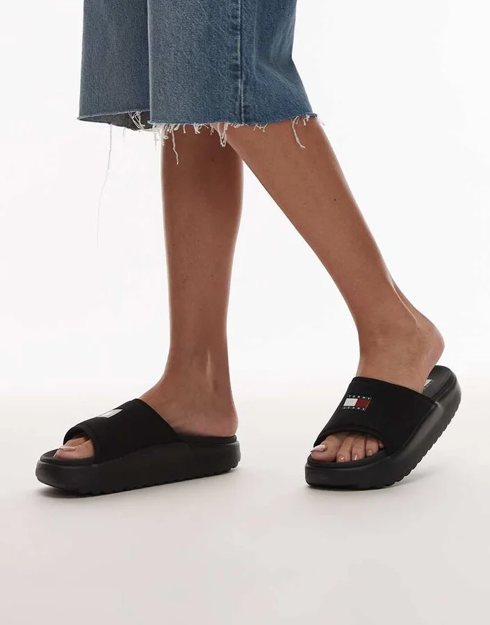 Tommy Jeans comfy pool slides in black