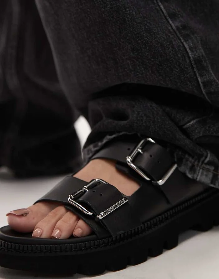 Tommy Jeans double strap buckle sandals in black - Image 3