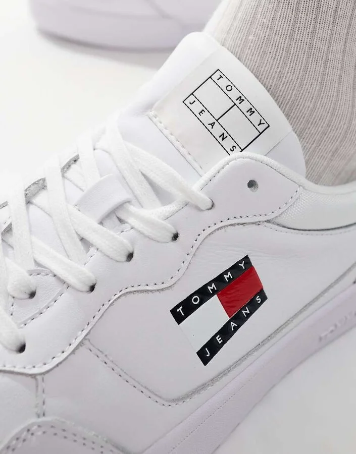 Tommy Jeans essential cupsole sneakers in white - Image 4