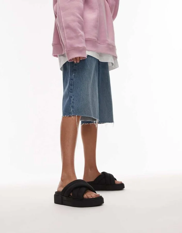 Tommy Jeans flatform sandals in black - Image 2
