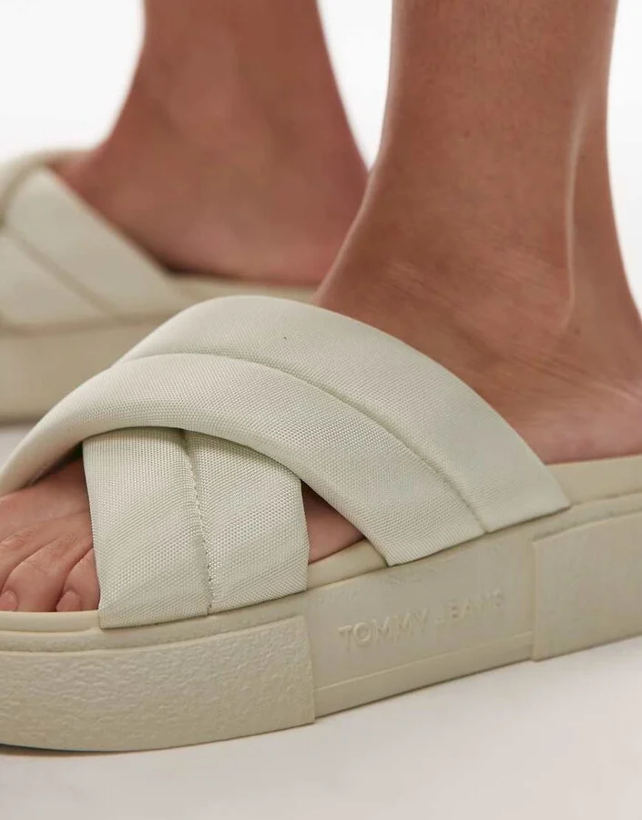 Tommy Jeans flatform sandals in off white - Image 3