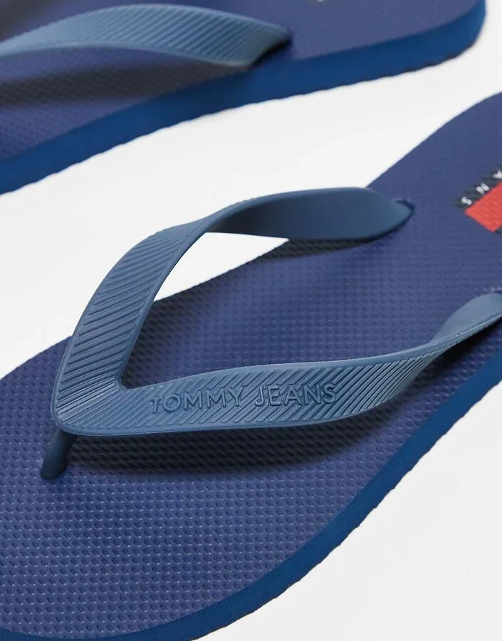 Tommy Jeans flip flops in blue - Image 2