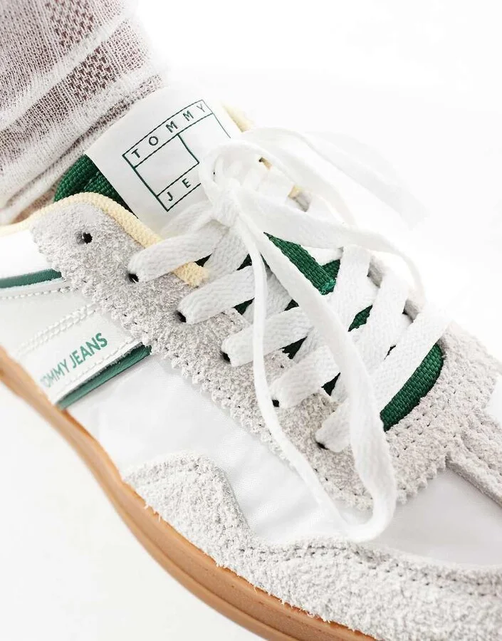 Tommy Jeans Greenwich low sneakers with rubber sole in off white and green - Image 4