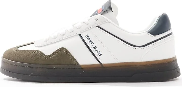 Tommy Jeans greenwich retro sneakers with gum sole in white - Image 2