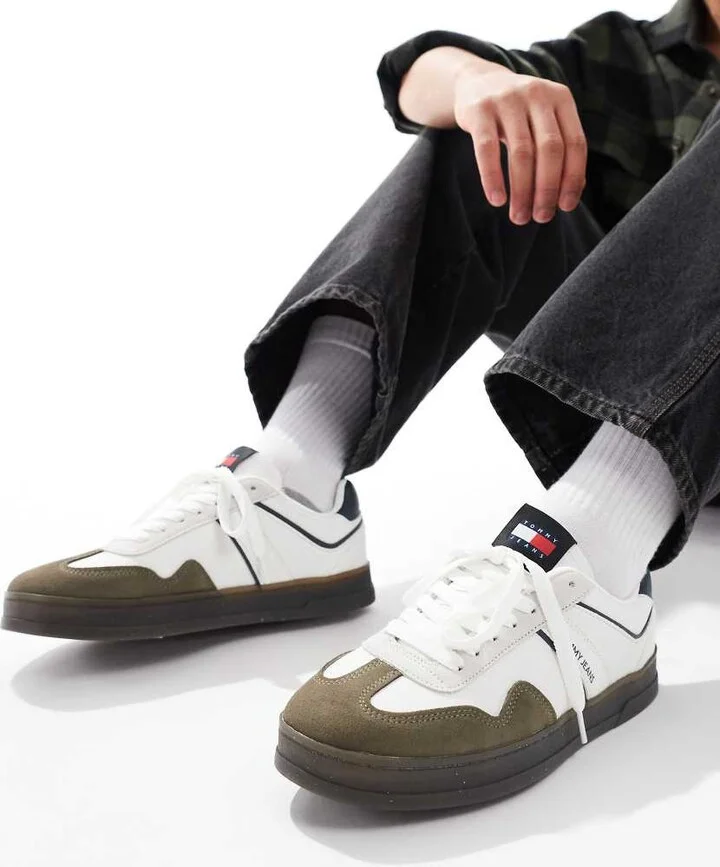 Tommy Jeans greenwich retro sneakers with gum sole in white