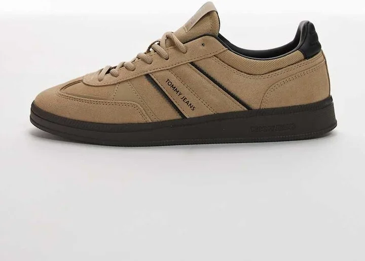 Tommy Jeans greenwich sneakers in tan - Image 2