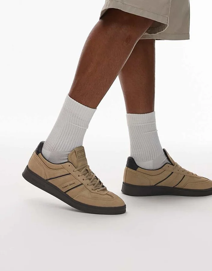 Tommy Jeans greenwich sneakers in tan