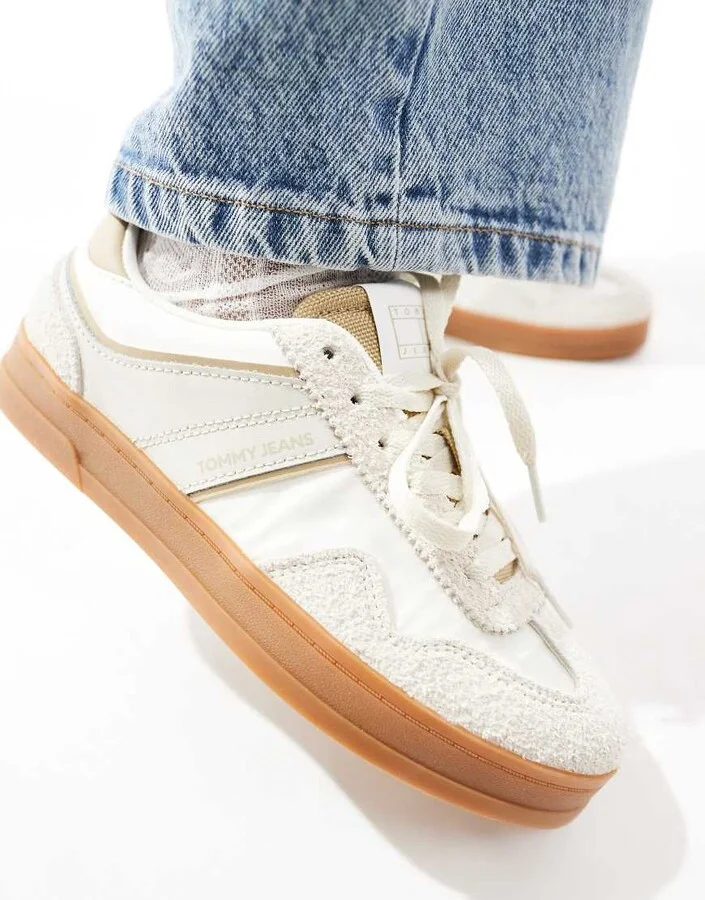 Neutral
