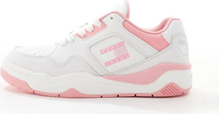 Tommy Jeans new basketball sneakers in pink - Image 2