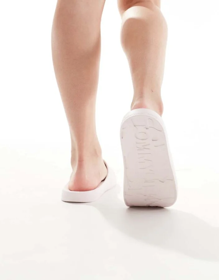Tommy Jeans printed PU pool sliders in white - Image 2