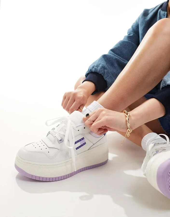 Tommy Jeans retro basket flatform sneakers in lilac - Image 4