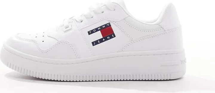 Tommy Jeans retro basket sneakers in white - Image 2