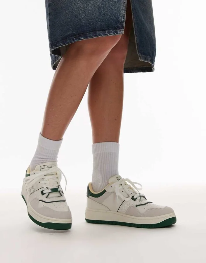 Tommy Jeans retro basket sneakers in white and green - Image 4
