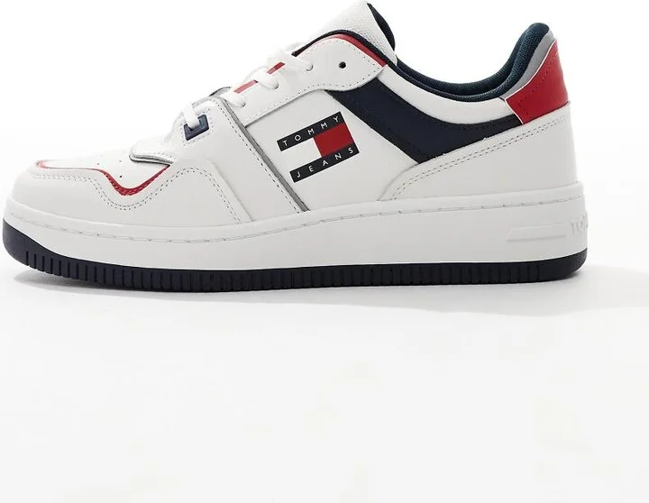 Tommy Jeans retro basket sneakers in white red and navy - Image 2