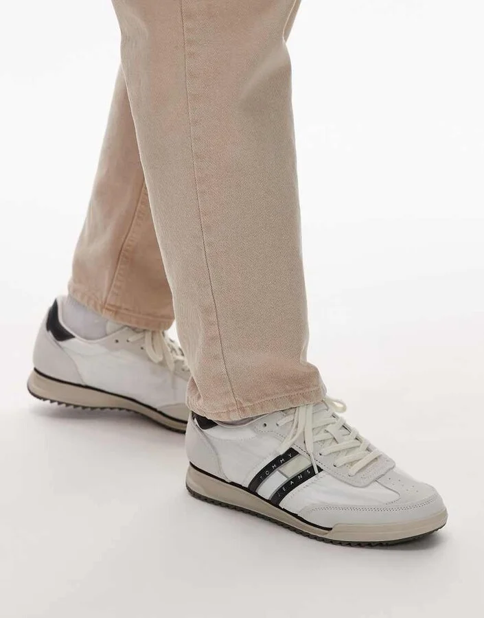 Tommy Jeans retro runner cleat sneakers in white and black