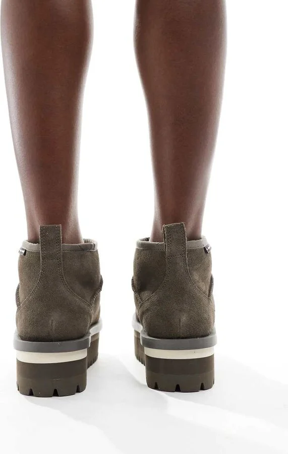 Tommy Jeans suede flatform boots in gray - Image 4