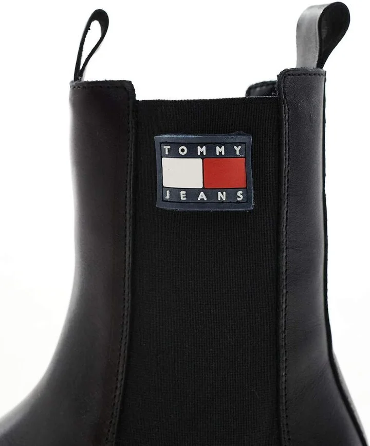 Tommy Jeans urban flag chelsea boots in black - Image 2