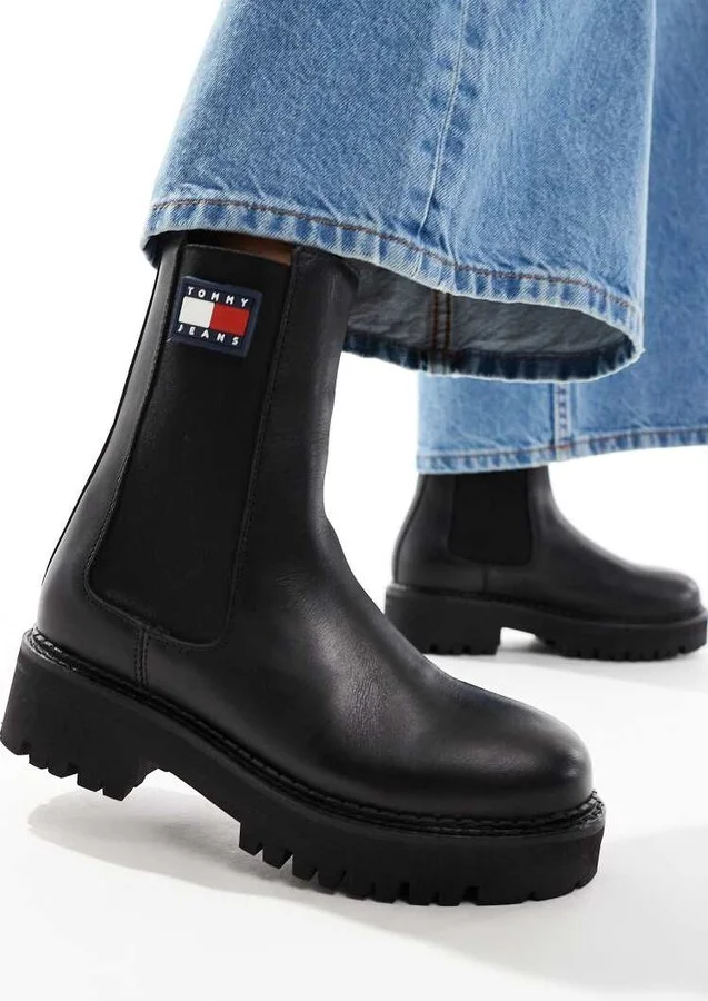 Tommy Jeans urban flag chelsea boots in black