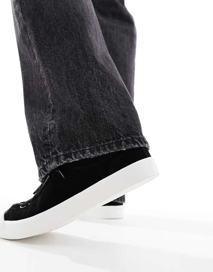 Tommy Jeans vulcanized suede sneakers in black - Image 3